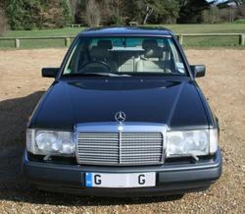 Product picture MERCEDES BENZ E CLASS OWNERS MANUAL 1985-1995 DOWNLOAD